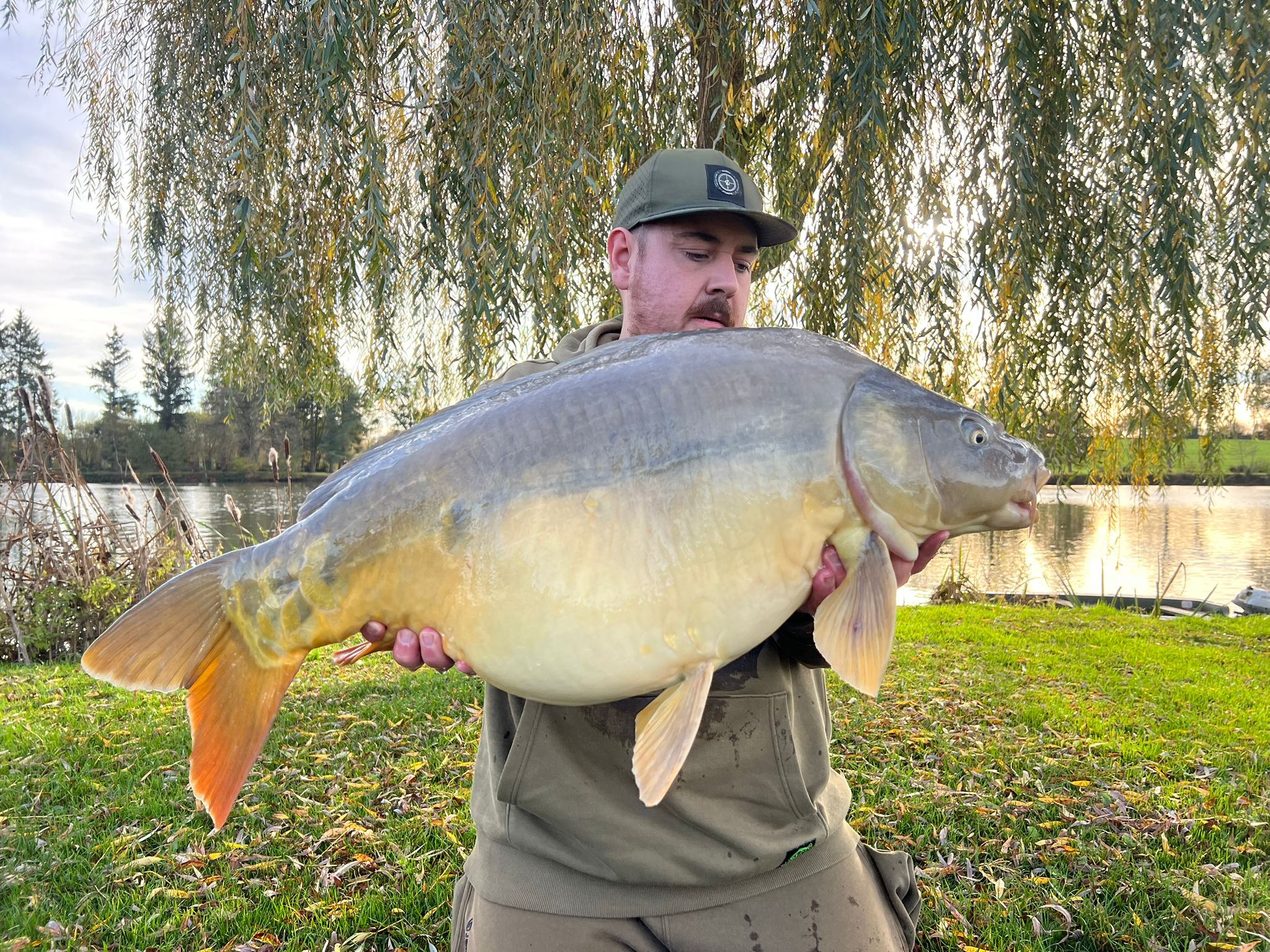 ANGLING ARTICLES (20TH EDITION)